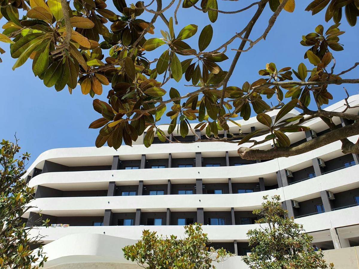 Montenegrina Hotel & Spa All-Inclusive Bečići エクステリア 写真
